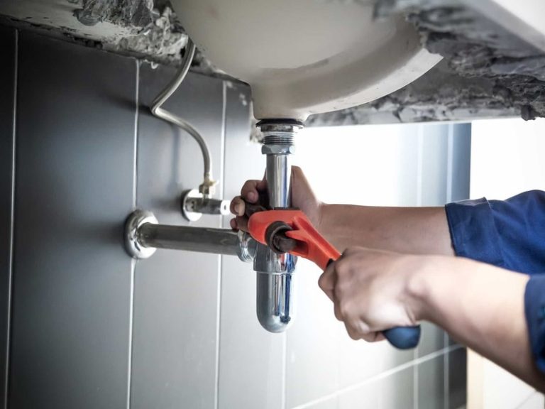 How to Choose the Right Plumbing Service for Your Property