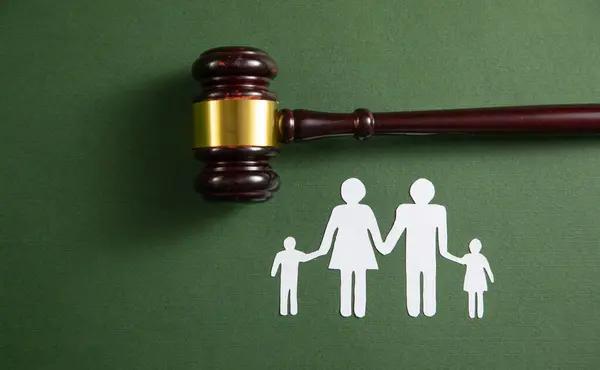 Bellevue Family Attorney for Divorce & Child Custody Disputes