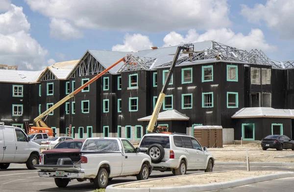 Finding the Right Roofing Company in the Capital Region for Your Property